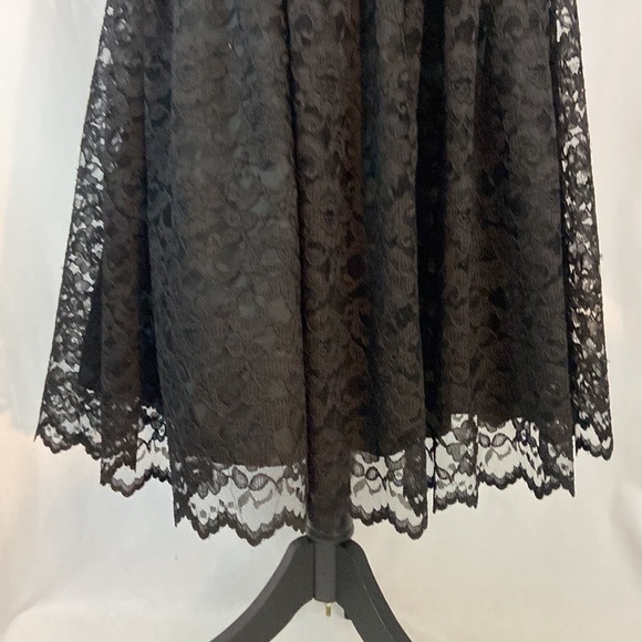 Niki By Niki Livas Black Lace Formal Dress Size 16 - Picture 3 of 12